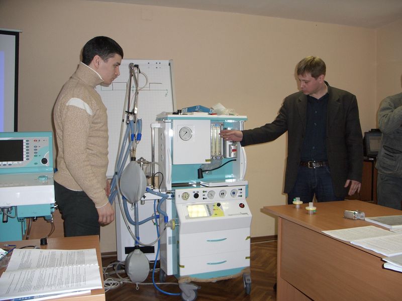 Технические специалисты нашей компании прошли сервисный тренинг по аппаратам ИВЛ и наркозно-дыхательным аппаратам производства CHIRANA (Словакия).